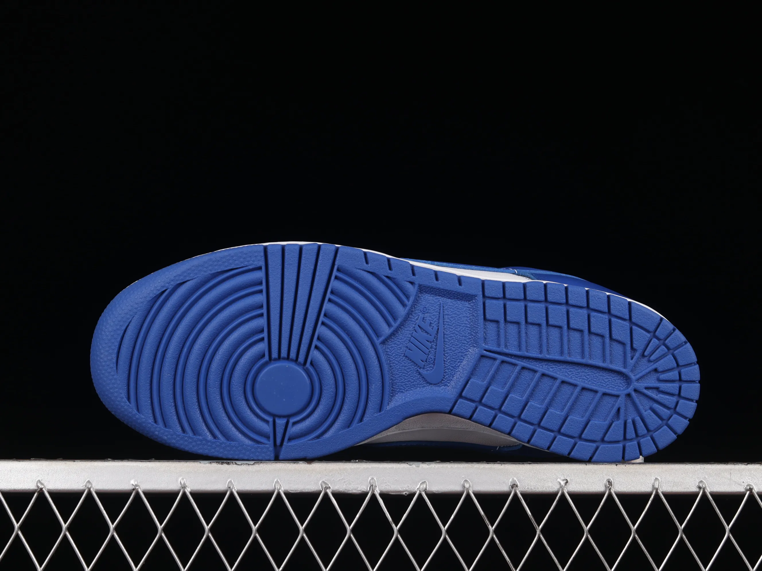 All Categories Nk SB Dunk Series Nk SB Dunk Low Low-top Sneakers M Version Pure Original Nk SB Dunk Low Pro "Kentucky" White and Blue University of Kentucky SB Smashing Backboard Fashion Casual Sneakers CU1726-100